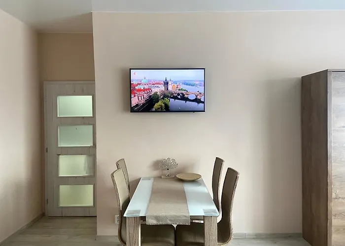 Lokal Διαμέρισμα